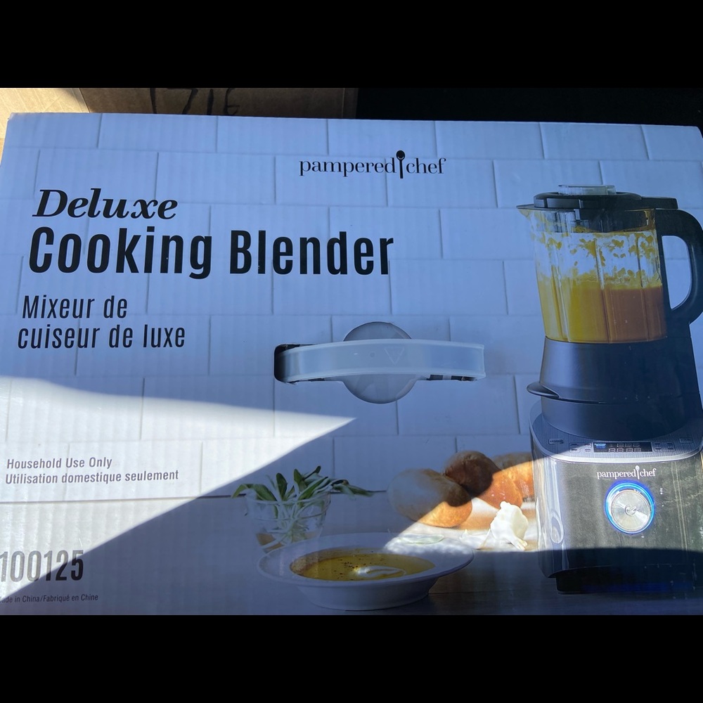 Pampered Chef Deluxe Cooking Blender